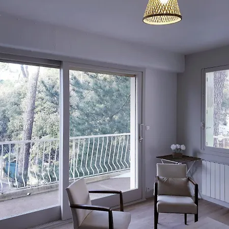 Apartment Le Tilleul By Tah - 100m Gare De Les Pins *