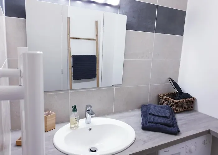 Le Tilleul By Tah - 100m Gare De Les Pins